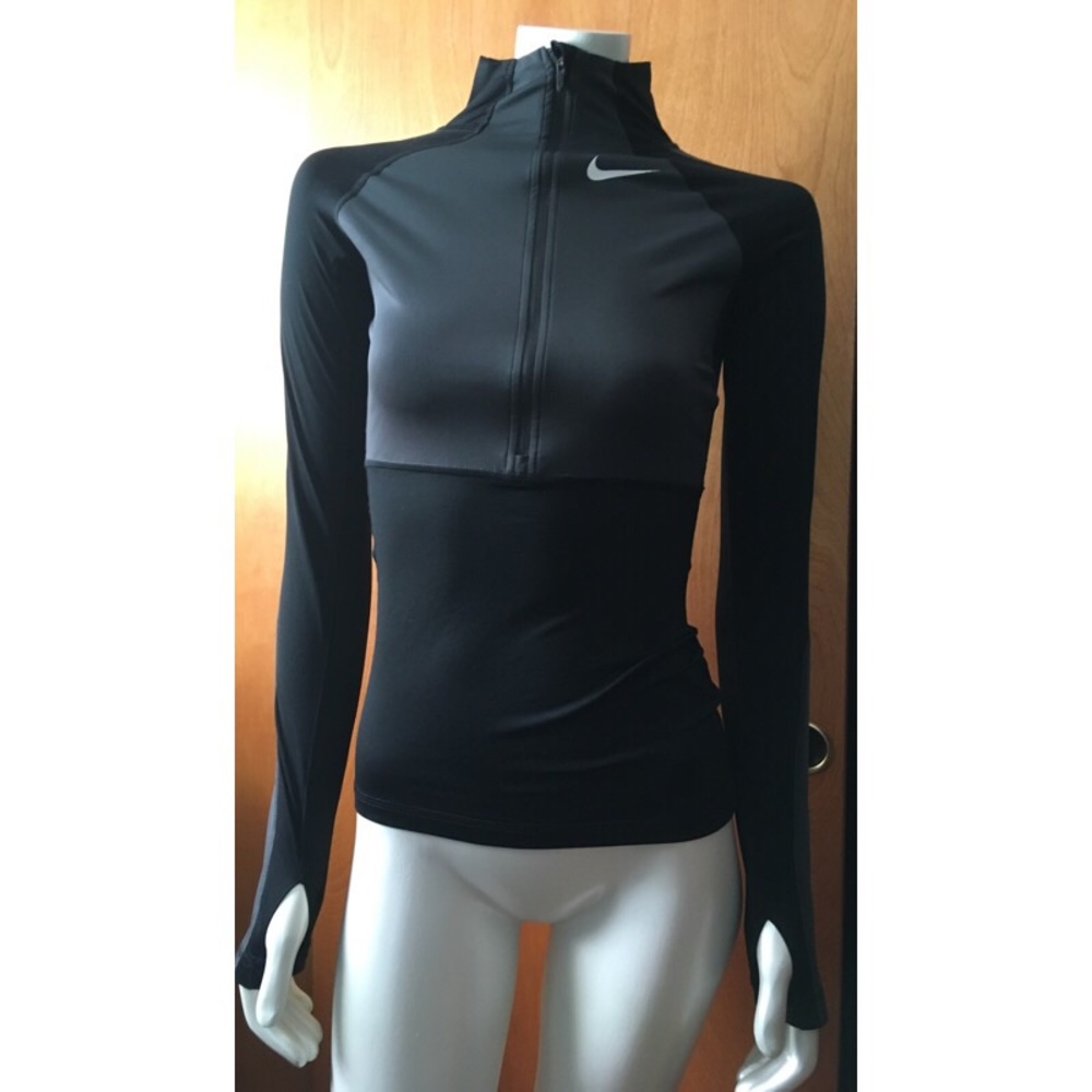 Nike women’s running dri fit half zip